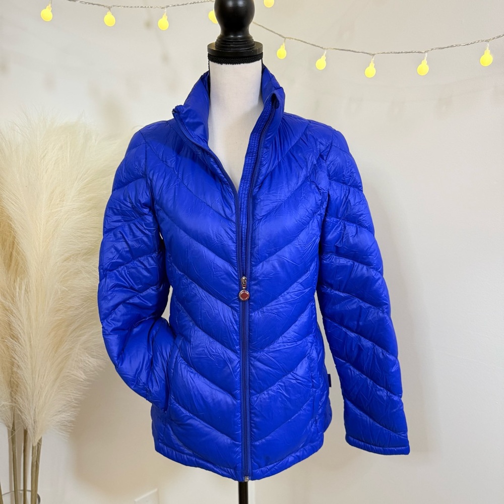 🌾 Calvin Klein Chevron Quilted Packable Puffer Coat in Royal Blue - Picture 9 of 9